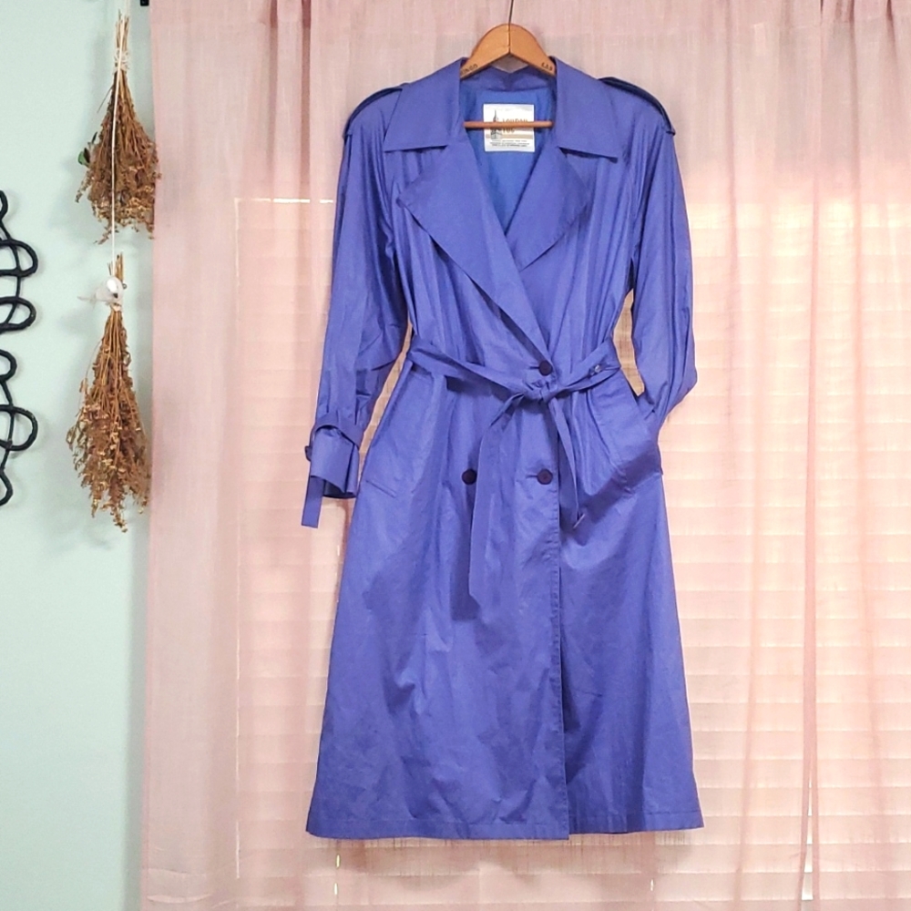 Vintage Double Breasted Periwinkle Londond Fog Trench Coat (8 pet)